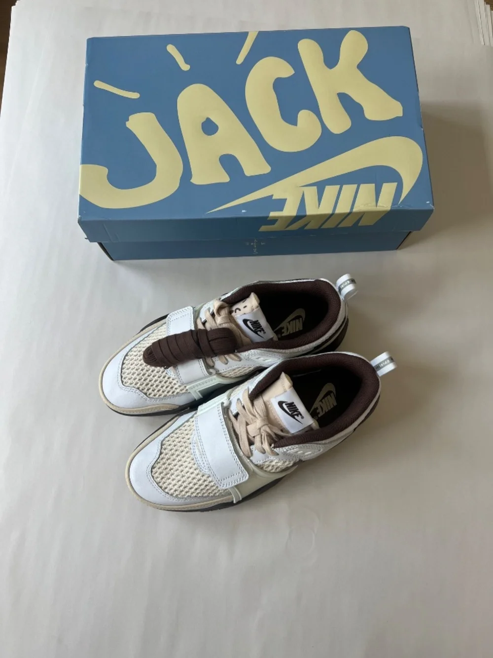 Nike Zoom Field Jaxx Travis Scott Light Chocolate - NEW, Women's Size 7